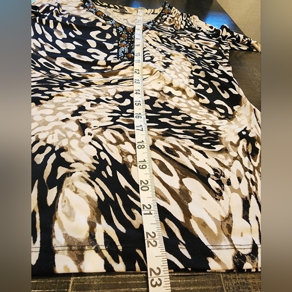 JM COLLECTION TOP - Picture 8 of 8